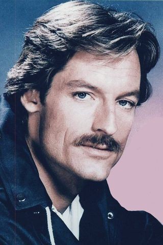 Perry King, photo 2 of 3