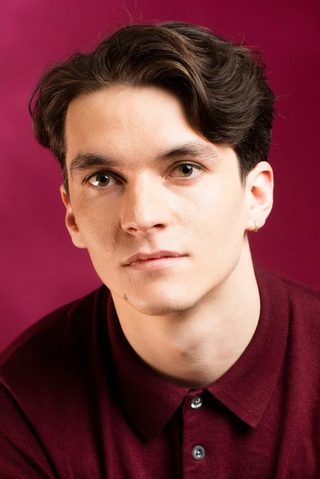 Fionn Whitehead, photo 3 of 3