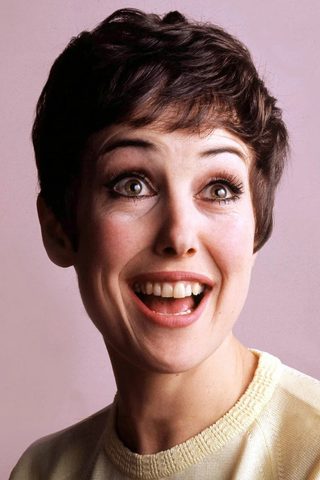 Una Stubbs, photo 2 of 3