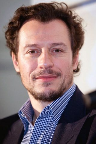 Stefano Accorsi, photo 1 of 3