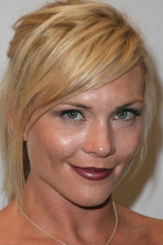 Amy Locane, photo 3 of 3