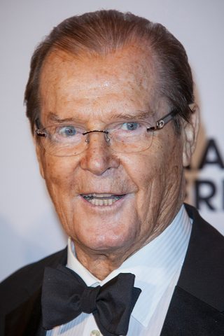 Roger Moore, photo 3 of 3