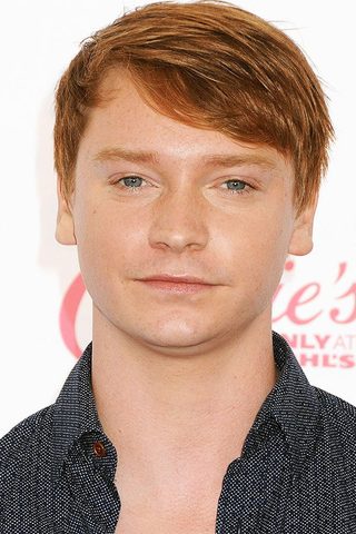 Calum Worthy, photo 3 of 3
