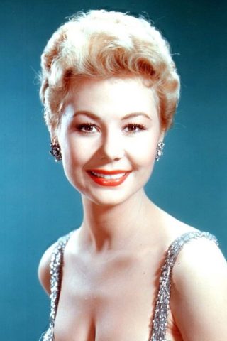 Mitzi Gaynor, photo 3 of 3