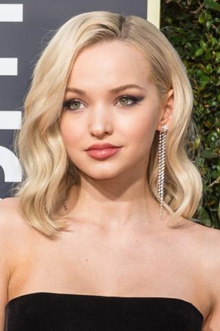 Dove Cameron, photo 2 of 3