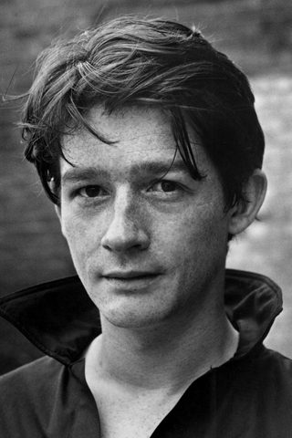 John Hurt, photo 3 of 3