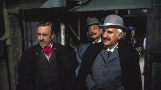 Murders in the Rue Morgue still 8
