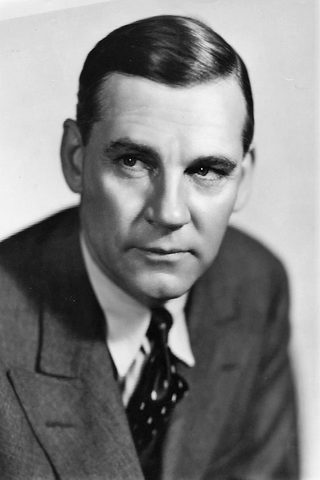 Walter Huston, photo 2 of 3