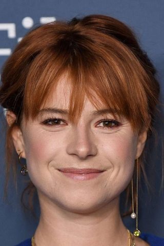 Jessie Buckley, photo 2 of 3