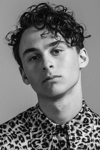 Wyatt Oleff, photo 1 of 3
