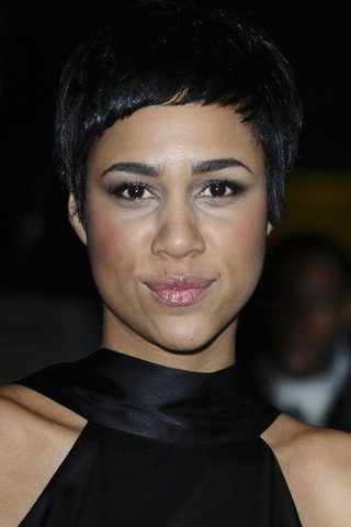 Zawe Ashton, photo 1 of 3