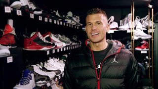 Sneakerheadz still 4