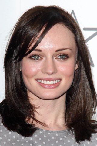 Laura Haddock, photo 3 of 3