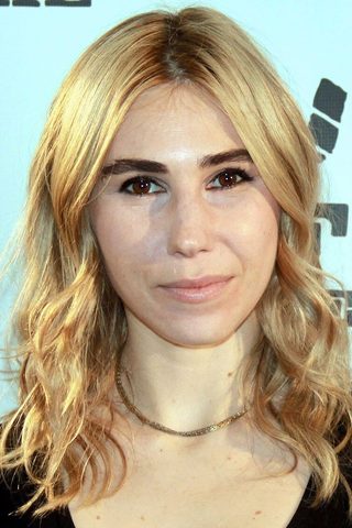 Zosia Mamet, photo 2 of 3