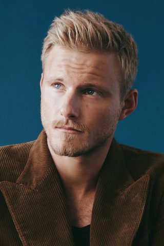 Alexander Ludwig, photo 3 of 3