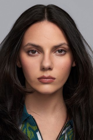 Dafne Keen, photo 1 of 3