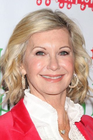 Olivia Newton-John, photo 2 of 3