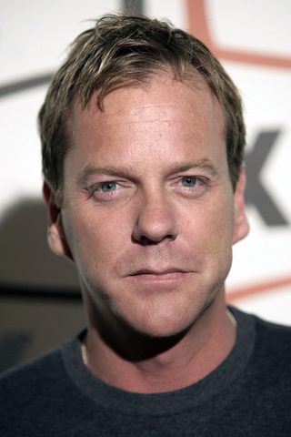 Kiefer Sutherland, photo 1 of 3