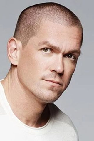 Steve Howey, photo 2 of 3
