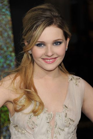 Abigail Breslin, photo 2 of 3