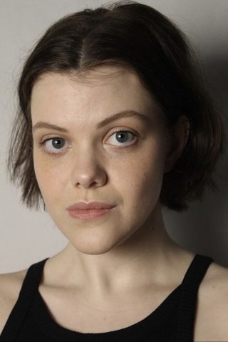 Georgie Henley, photo 3 of 3