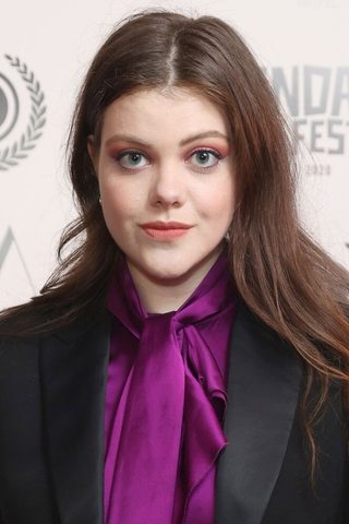 Georgie Henley, photo 1 of 3