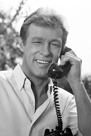 Russell Johnson, photo 1 of 3