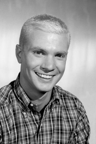 Dwayne Hickman, photo 1 of 3