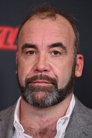 Rory McCann, photo 2 of 3