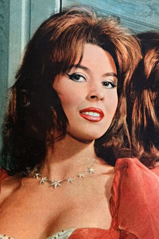 Dominique Boschero, photo 2 of 3