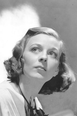 Margaret Sullavan, photo 2 of 3