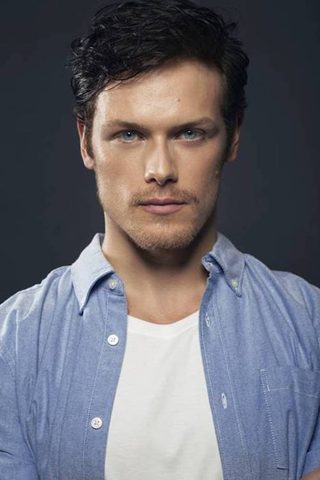 Sam Heughan, photo 2 of 3