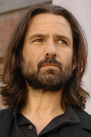 Billy Campbell, photo 2 of 3