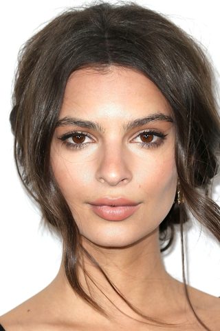 Emily Ratajkowski, photo 2 of 3