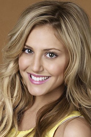 Cassandra Scerbo, photo 1 of 3