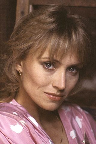 Darlanne Fluegel, photo 1 of 3