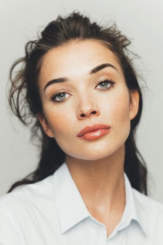 Amy Jackson, photo 2 of 3