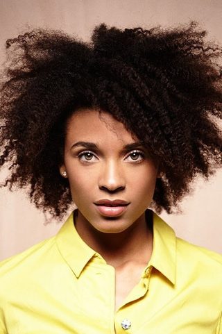 Stefi Celma, photo 2 of 3