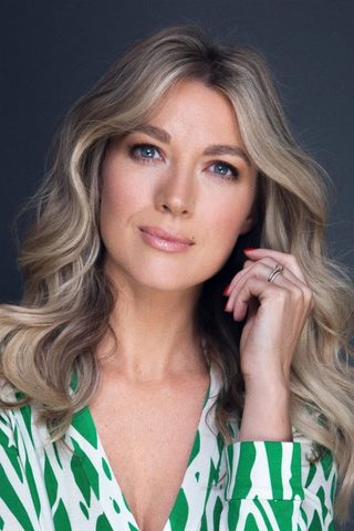 Natalie Zea, photo 2 of 3