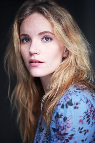 Tamzin Merchant, photo 3 of 3