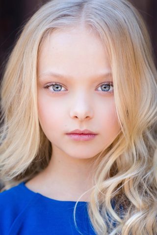 Amiah Miller, photo 3 of 3