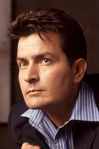 Charlie Sheen, photo 3 of 3