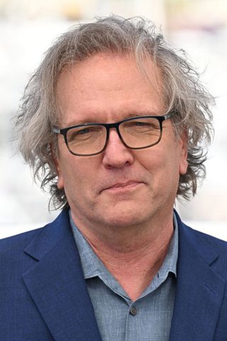 Martin Donovan, photo 2 of 3