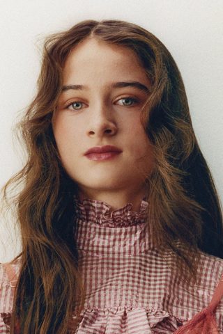Raffey Cassidy, photo 2 of 3