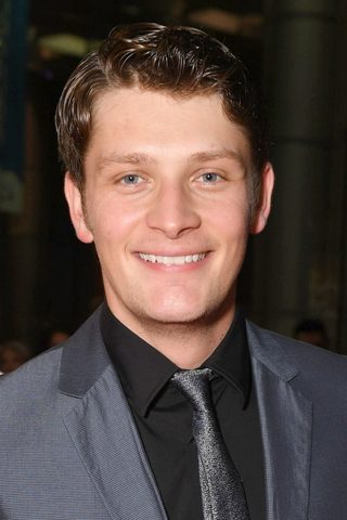 Brett Dier, photo 1 of 3