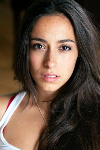 Oona Chaplin, photo 3 of 3