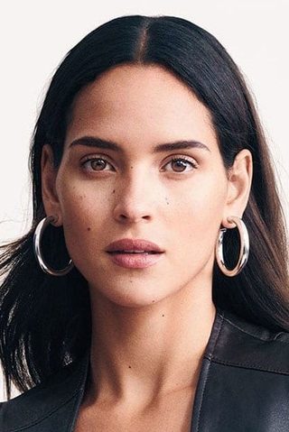 Adria Arjona, photo 2 of 3