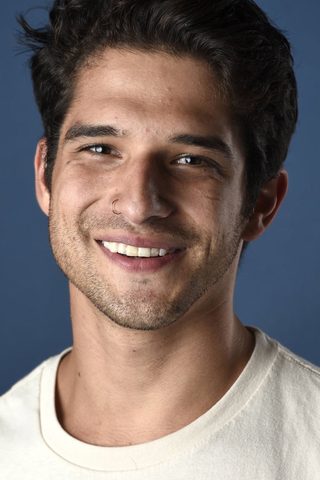 Tyler Posey, photo 3 of 3