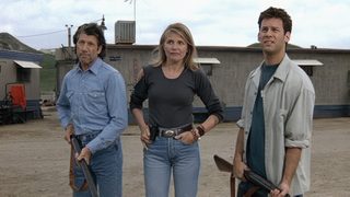 Tremors 2: Aftershocks still 5