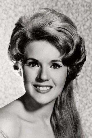 Connie Stevens, photo 3 of 3